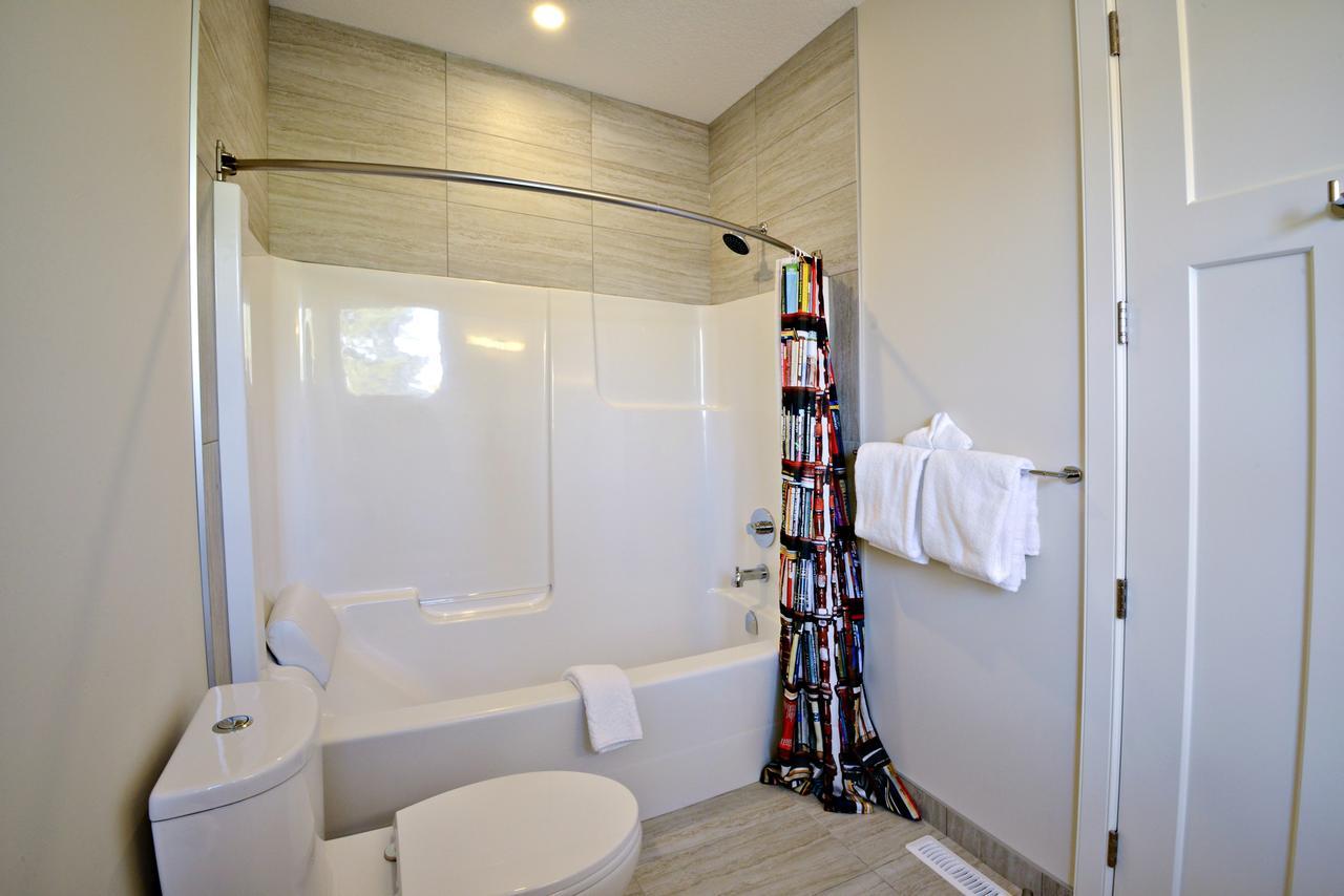 Novel Bed And Breakfast คาลการี ภายนอก รูปภาพ
